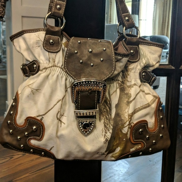 Realtree Handbags - Realtree Camo Studded Buckle Front Handbag